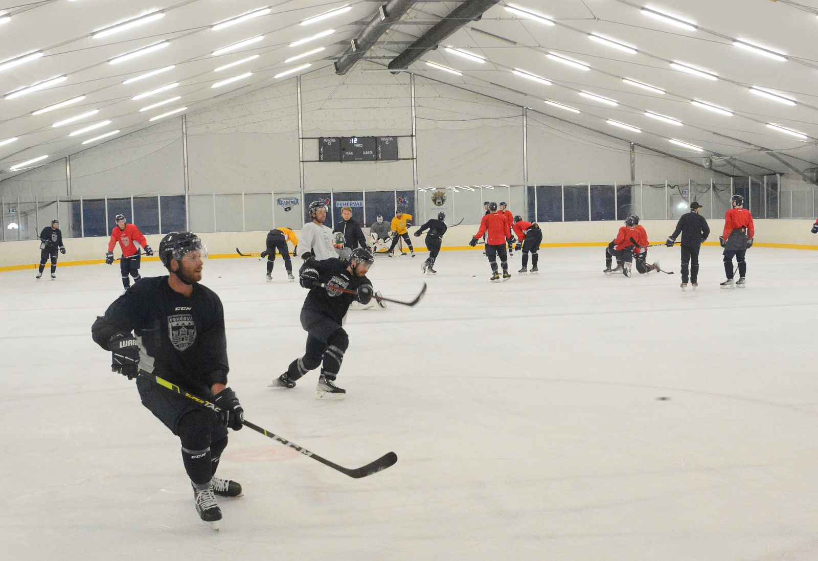 Elkezdődtek a jeges edzések a Hydro Fehérvár AV19-nél